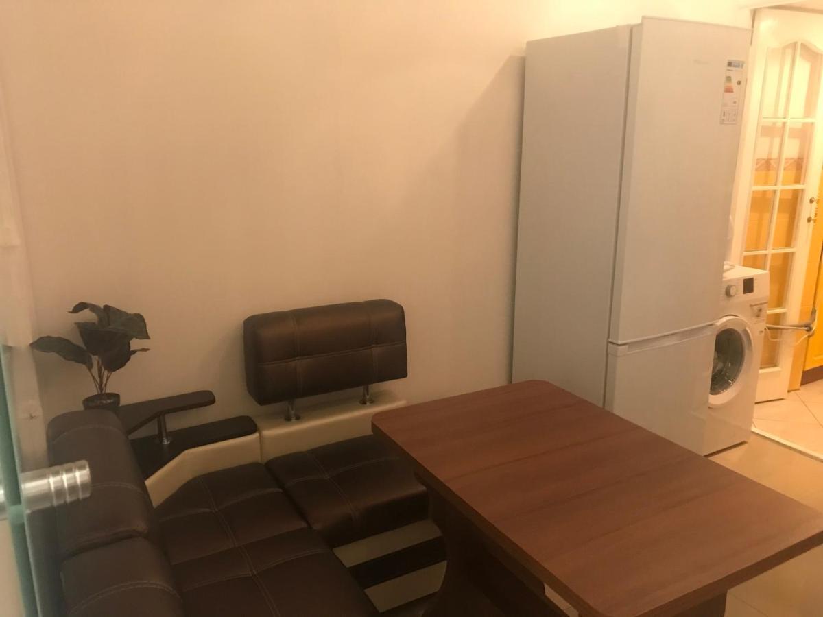 Ararat-Tarasa Shevchenka Hostel Киев Экстерьер фото