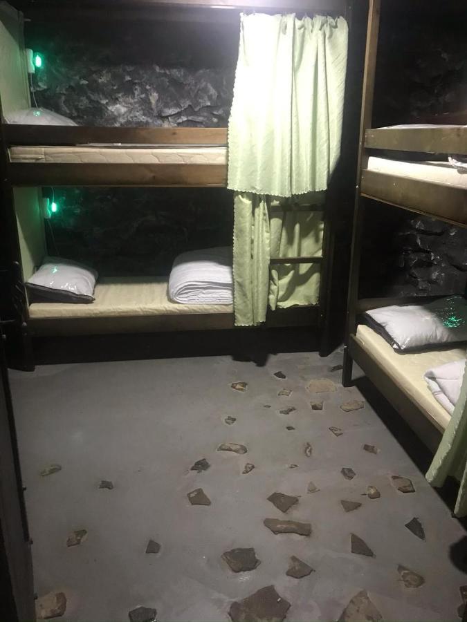 Ararat-Tarasa Shevchenka Hostel Киев Экстерьер фото